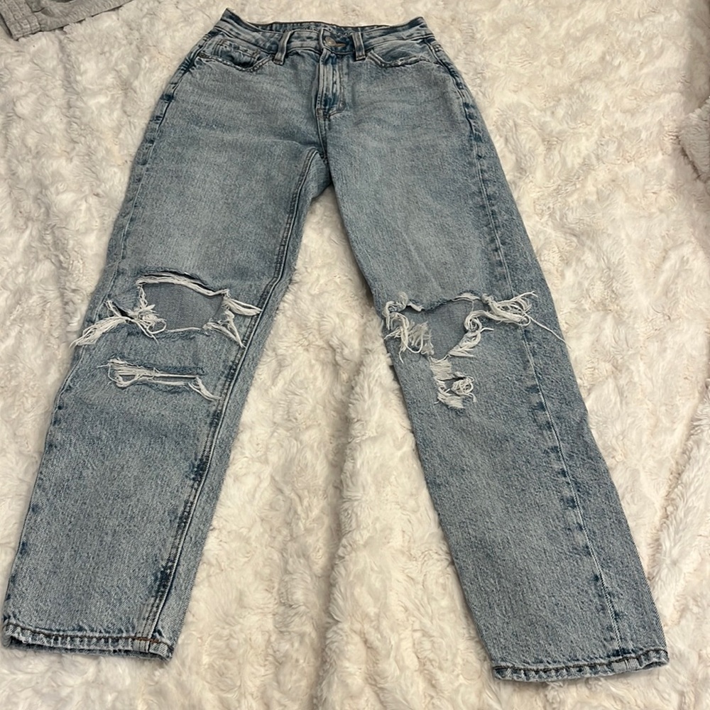 American Eagle Mom Jeans Size 00